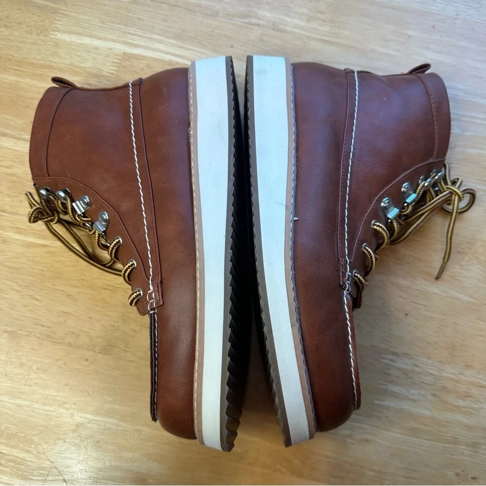 Old Navy Men’s Size 8 Faux Leather Brown Hiker Boot NWOT